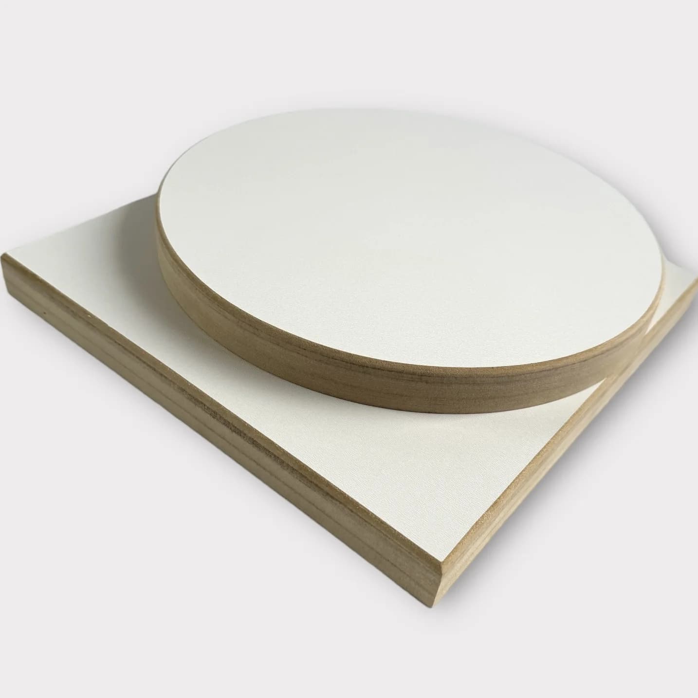 http://45.129.97.76:8000/media/images/product/image_chUis3S.webp