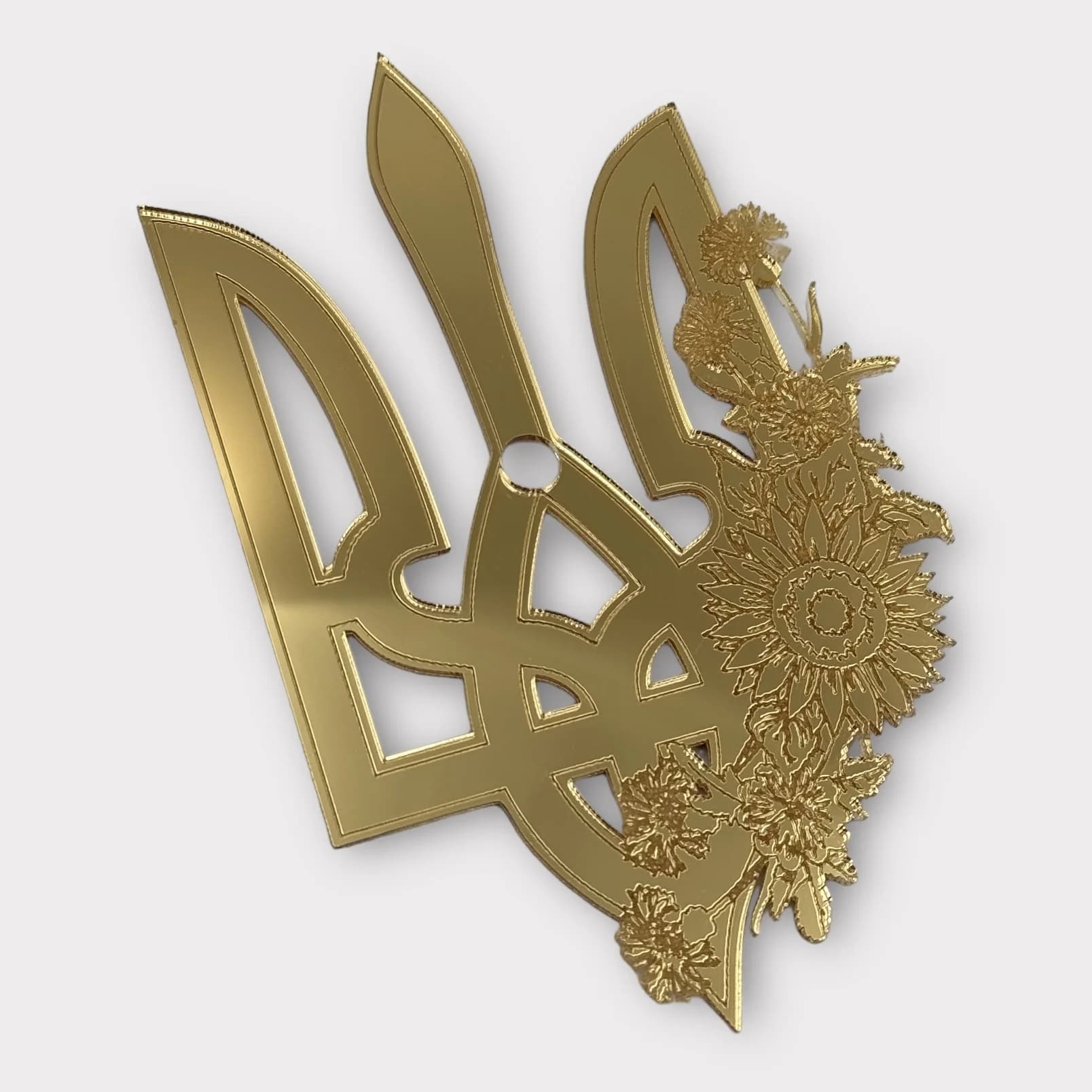 http://45.129.97.76:8000/media/media/product/1763754951.4699185.image.webp